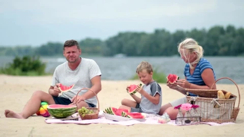 Stock Footage Young Family At The Beach Live Wallpaper Free - Free Live Wallpaper