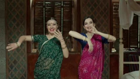 Stock Footage Women In A Hundu Dress Dancing Slowly Live Wallpaper Free - Free Live Wallpaper