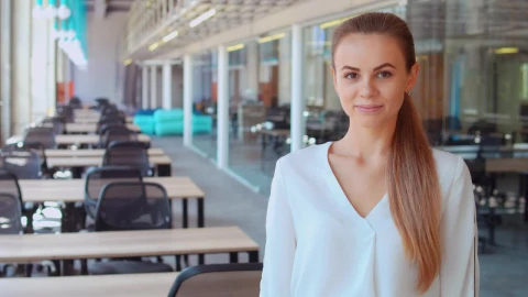 Stock Footage Young Enterprising Woman Smiling Confident Live Wallpaper Free - Free Live Wallpaper
