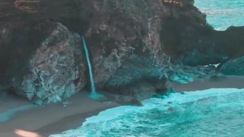 Beach Paradise iphone lock screen wallpaper - Free Live Wallpaper