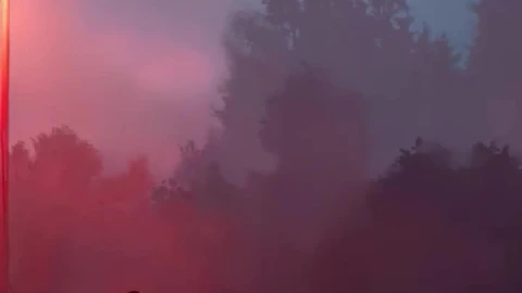 iPhone and Android Ufos In The Sky And Little Boy Phone Live Wallpaper - Free Live Wallpaper