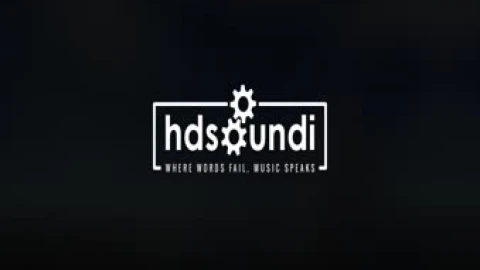 ♬ Live Wallpaper Homecoming by Audiomachine - Free Live Wallpaper