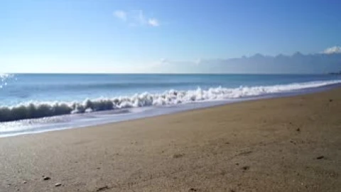 A Beautiful Beach With View Of Horizon Live Wallpaper - Free Live Wallpaper