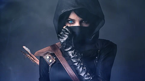 Girl in the hood1 - Free Live Wallpaper